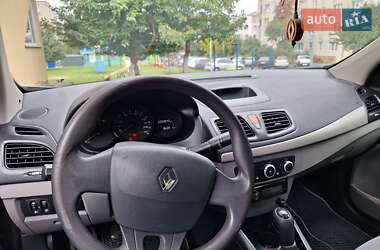 Седан Renault Fluence 2011 в 