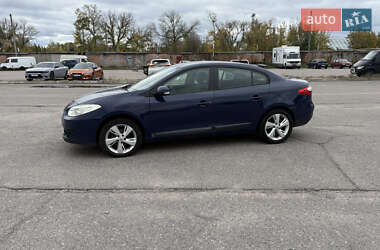 Седан Renault Fluence 2010 в 