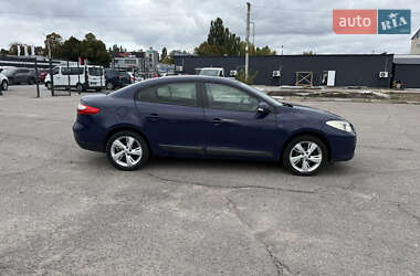 Седан Renault Fluence 2010 в 