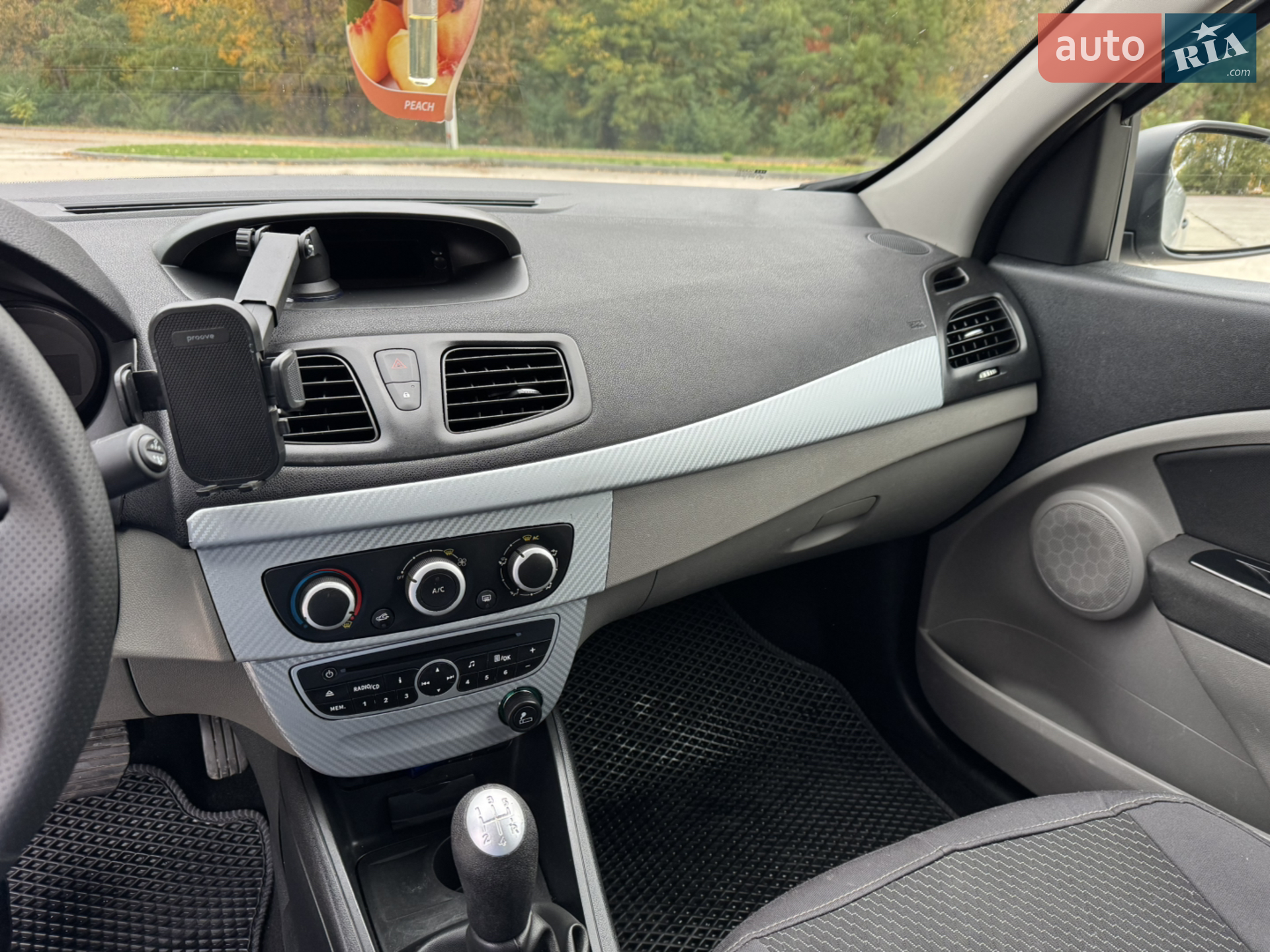2012 Renault Fluence - мініатюра 11