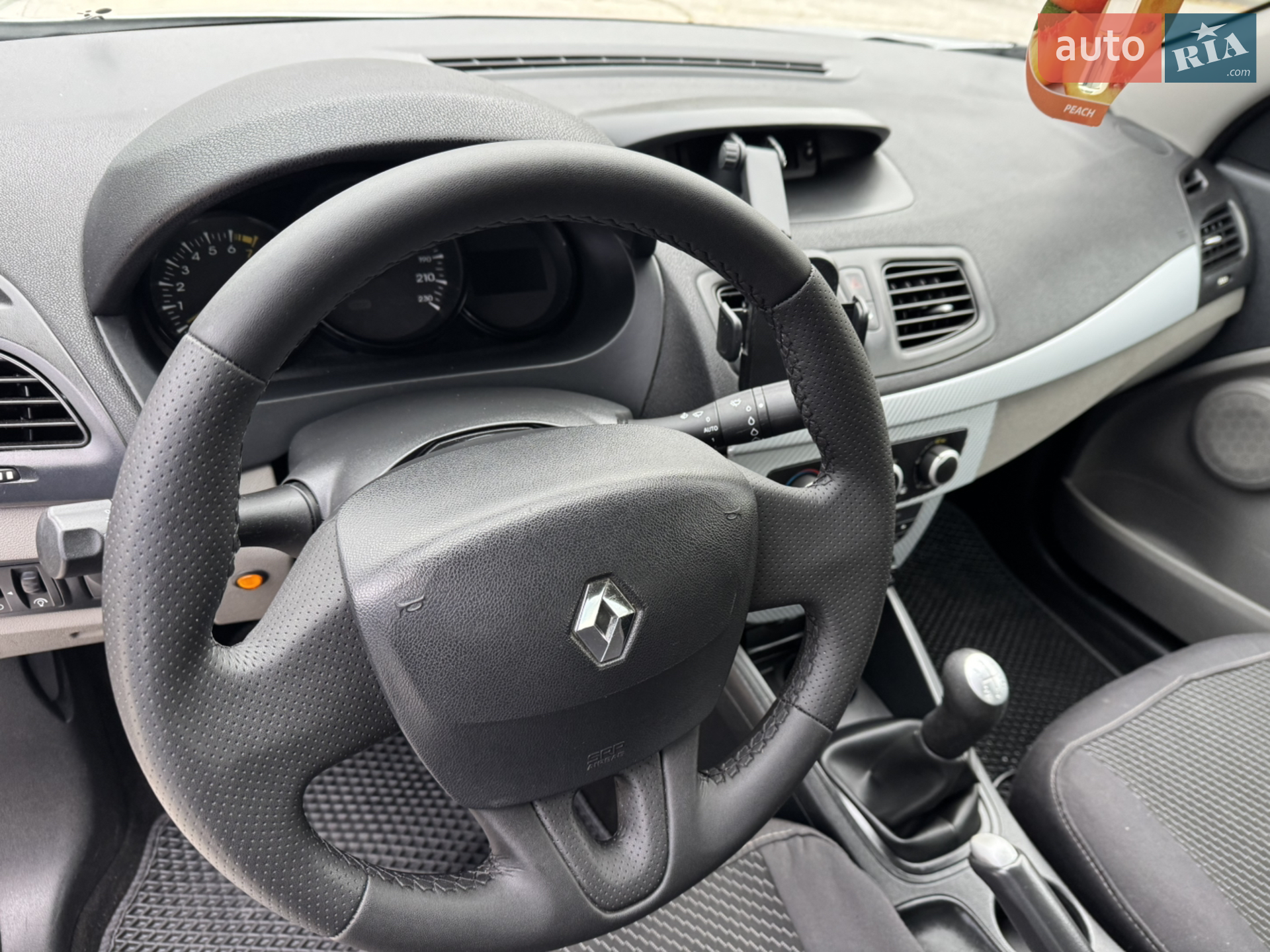 2012 Renault Fluence - мініатюра 17