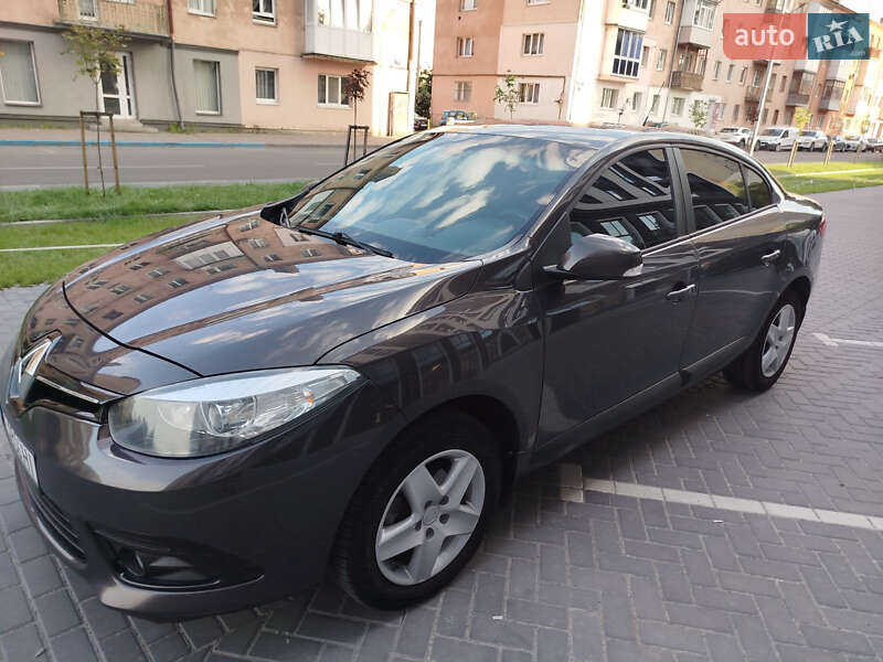 Седан Renault Fluence 2015 в Ивано-Франковске