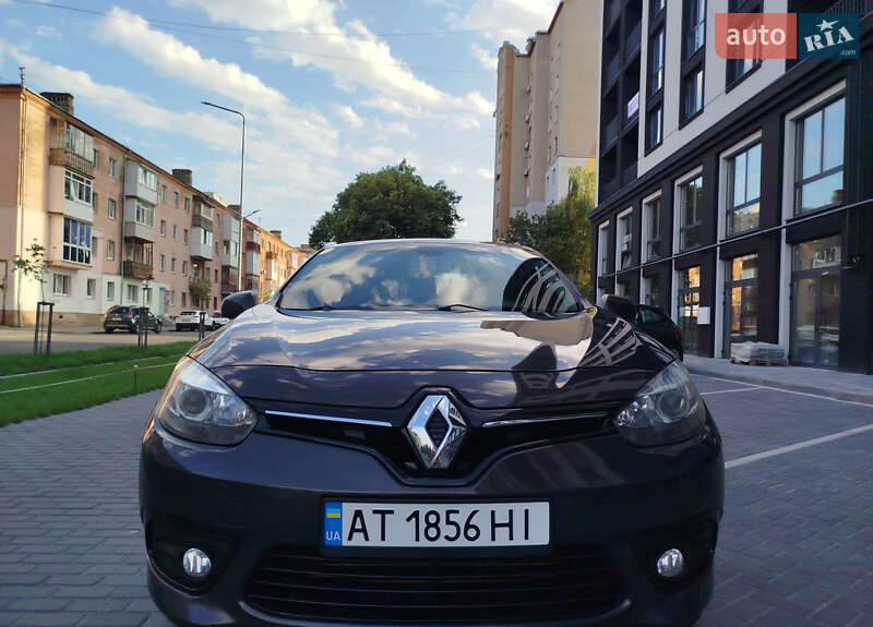 Седан Renault Fluence 2015 в Ивано-Франковске