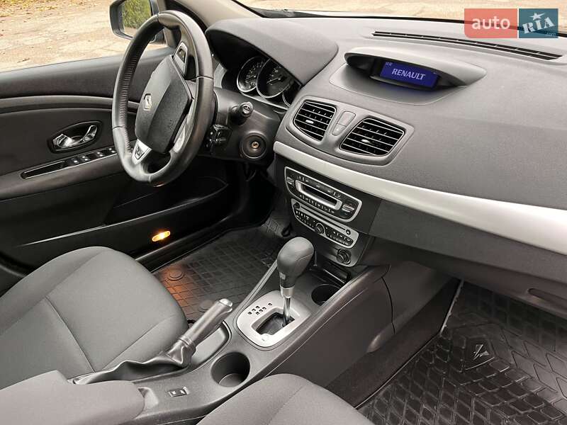 Седан Renault Fluence 2012 в Смеле