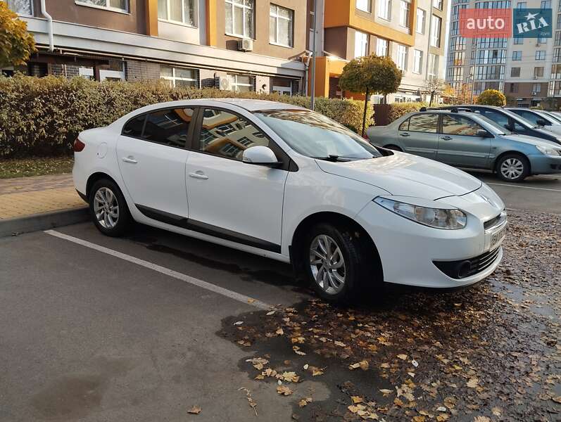 Седан Renault Fluence 2012 в Киеве