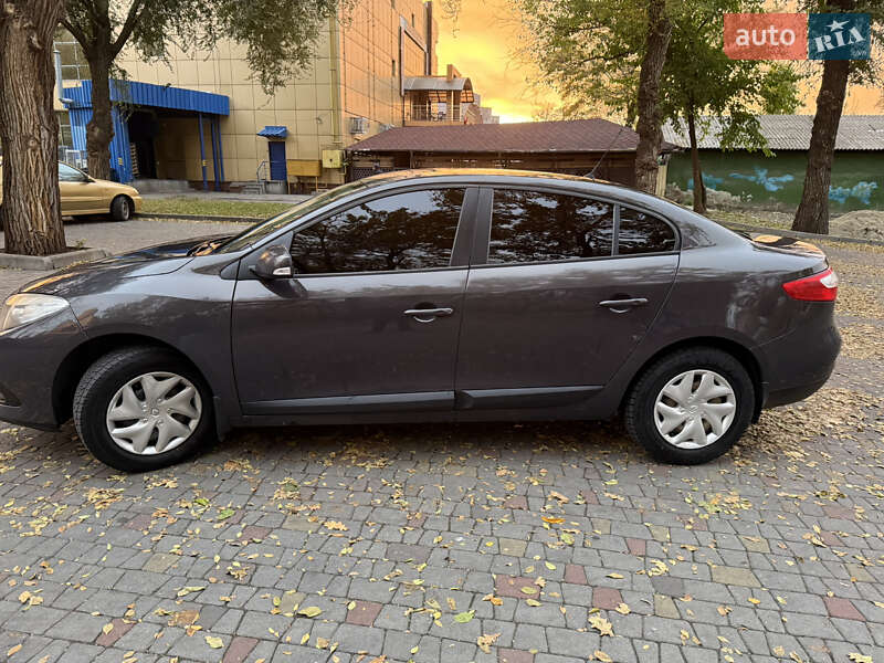 Седан Renault Fluence 2013 в Дніпрі фото 24 Седан Renault Fluence 2013 в Дніпрі