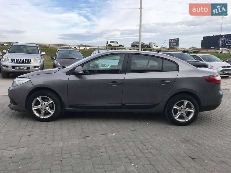 Седан Renault Fluence 2013 в Львове