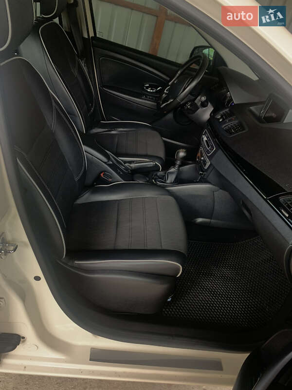 Седан Renault Fluence 2013 в Трускавці