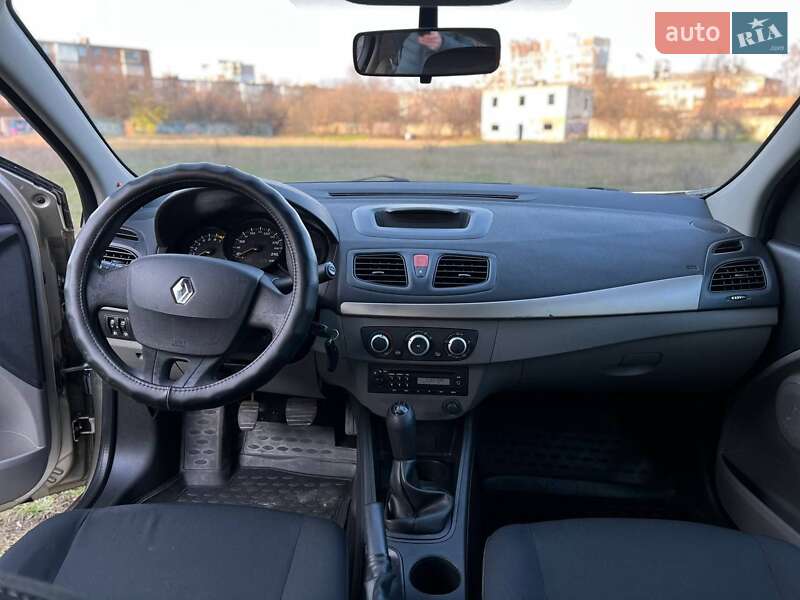 Седан Renault Fluence 2010 в Черкассах