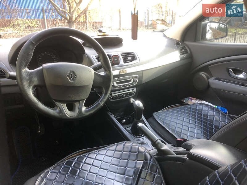 Седан Renault Fluence 2010 в Киеве фото 5 Седан Renault Fluence 2010 в Киеве