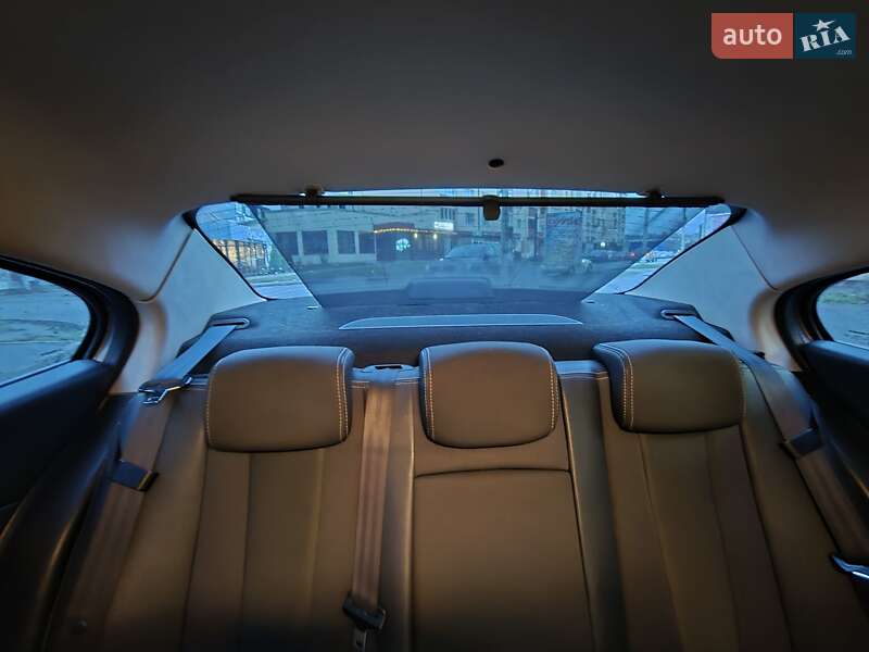 Седан Renault Fluence 2011 в Староконстантинове