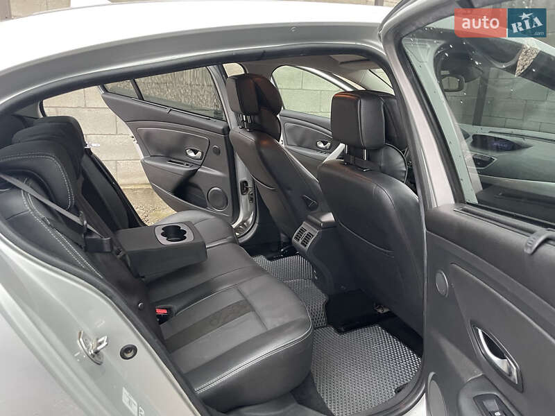 Седан Renault Fluence 2011 в Николаеве