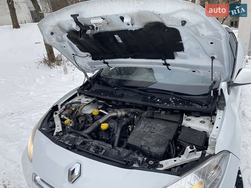 Седан Renault Fluence 2010 в Киеве