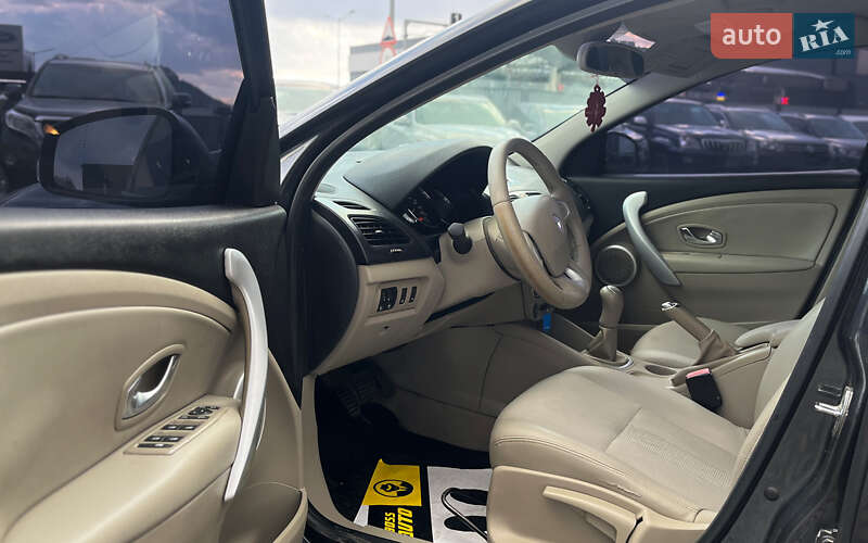 Седан Renault Fluence 2010 в Мукачево фото 9 Седан Renault Fluence 2010 в Мукачево