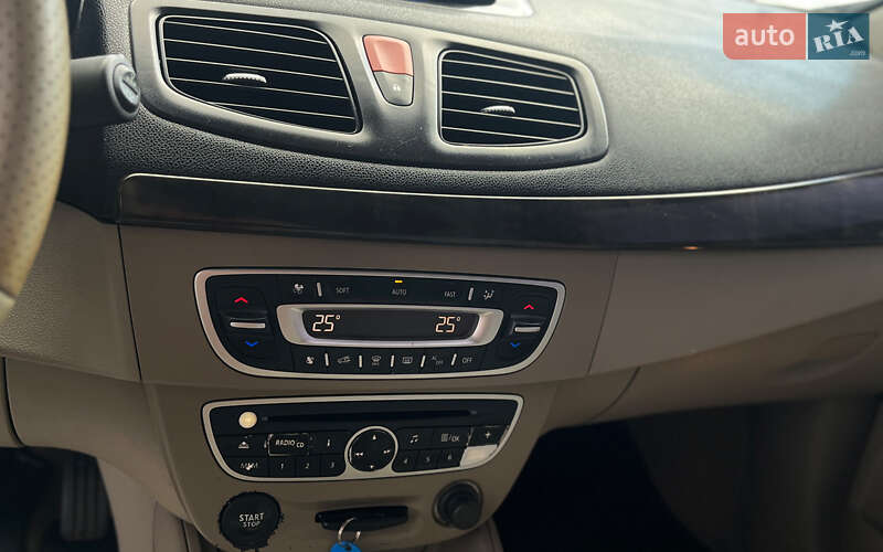 Седан Renault Fluence 2010 в Мукачево фото 16 Седан Renault Fluence 2010 в Мукачево