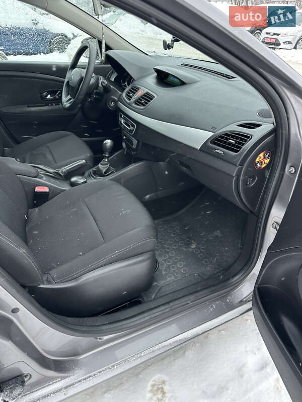 Седан Renault Fluence 2015 в Луцке фото 16 Седан Renault Fluence 2015 в Луцке