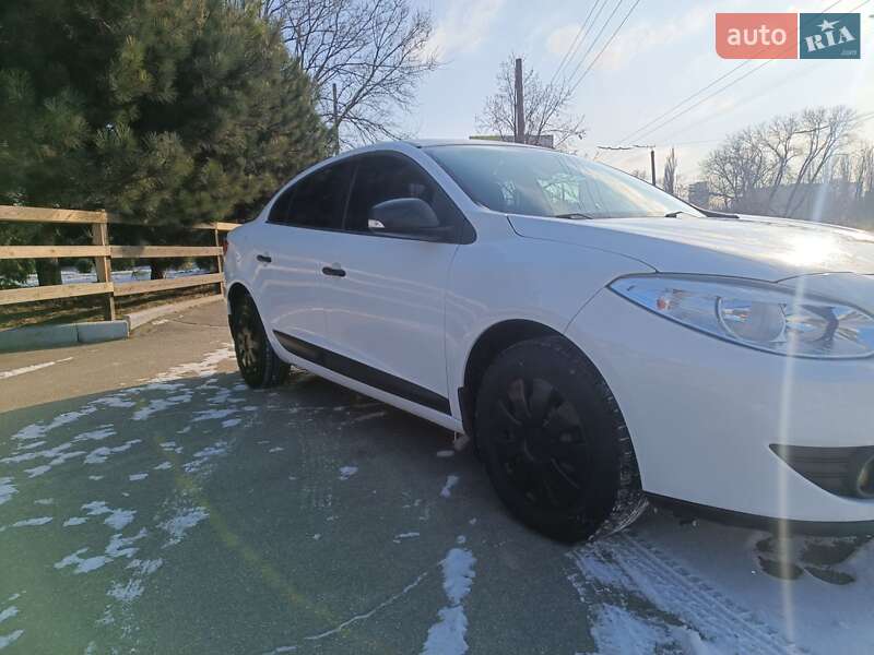 2010 Renault Fluence, VIN VF1LZBR0542597566:plate — фото 1 (autoria)