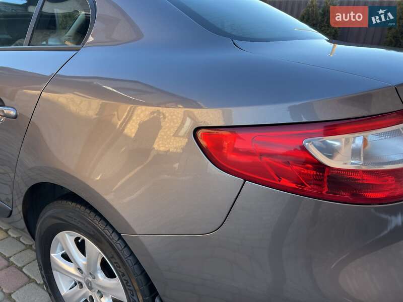 Седан Renault Fluence 2011 в Івано-Франківську