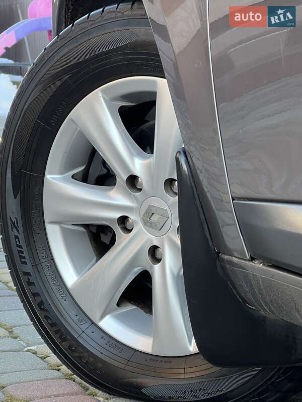 Седан Renault Fluence 2011 в Івано-Франківську