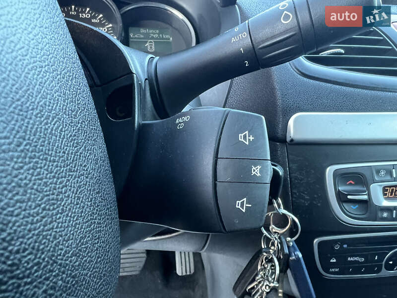 Седан Renault Fluence 2011 в Івано-Франківську