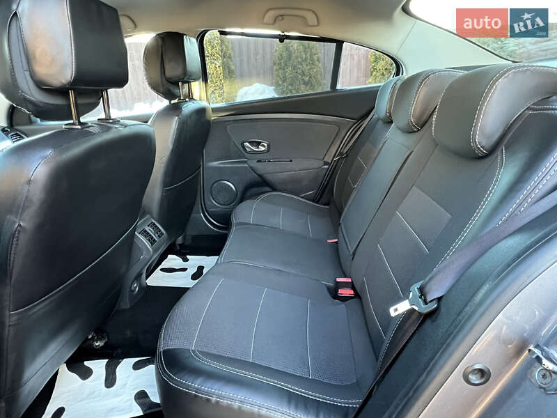 Седан Renault Fluence 2011 в Івано-Франківську