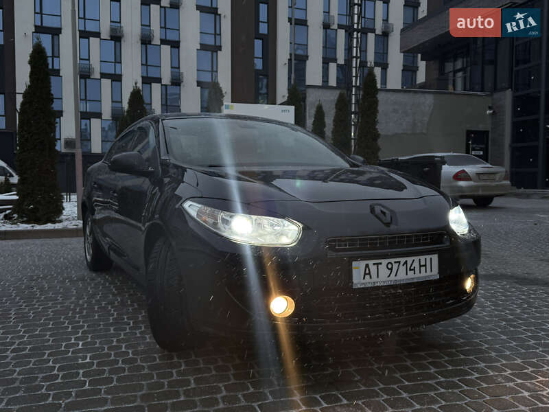Седан Renault Fluence 2010 в Ивано-Франковске