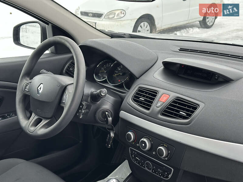 Седан Renault Fluence 2010 в Луцьку