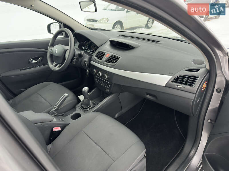 Седан Renault Fluence 2010 в Луцьку