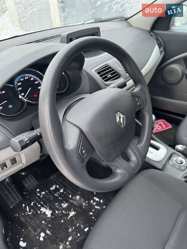 Седан Renault Fluence 2013 в Львові фото 7 Седан Renault Fluence 2013 в Львові