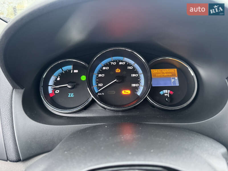 Седан Renault Fluence 2013 в Львові фото 17 Седан Renault Fluence 2013 в Львові