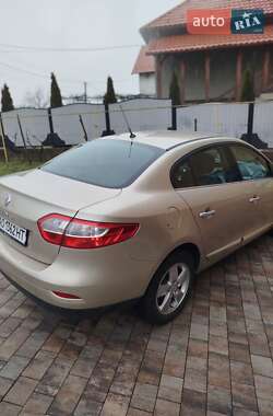 Седан Renault Fluence 2010 в Виноградове