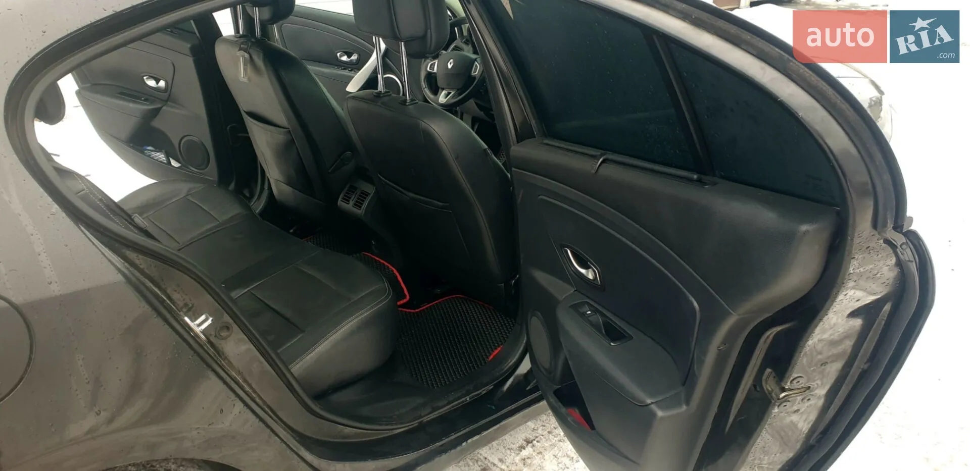 2010 Renault Fluence - мініатюра 15
