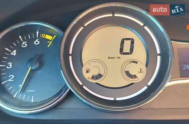 Седан Renault Fluence 2012 в Киеве