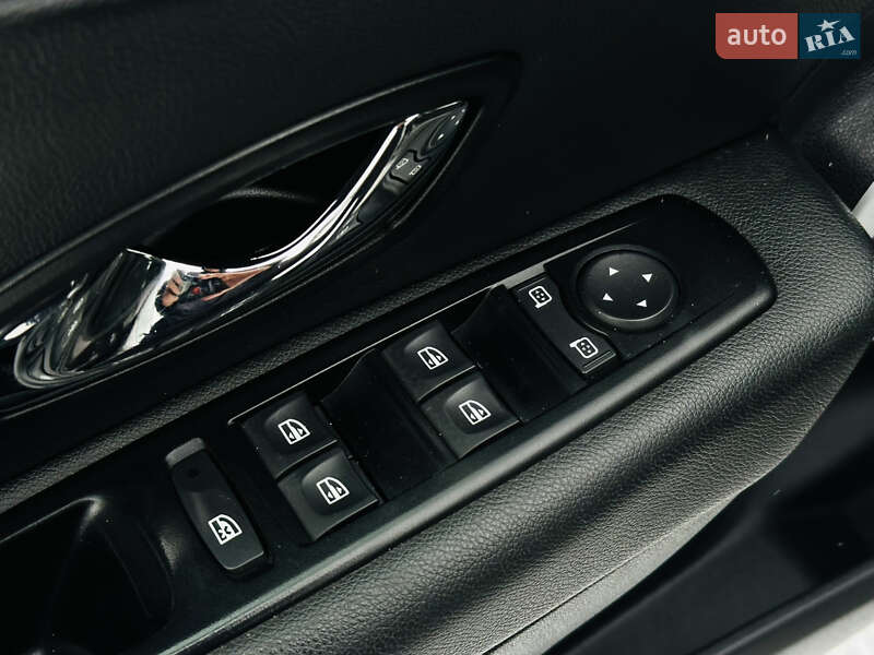 Седан Renault Fluence 2012 в Харкові фото 27 Седан Renault Fluence 2012 в Харкові