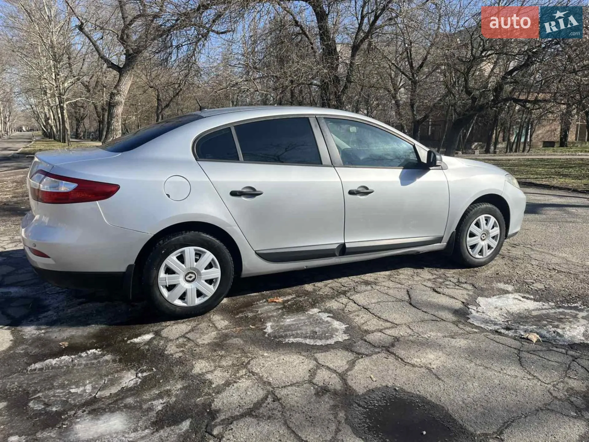 2012 Renault Fluence - мініатюра 12