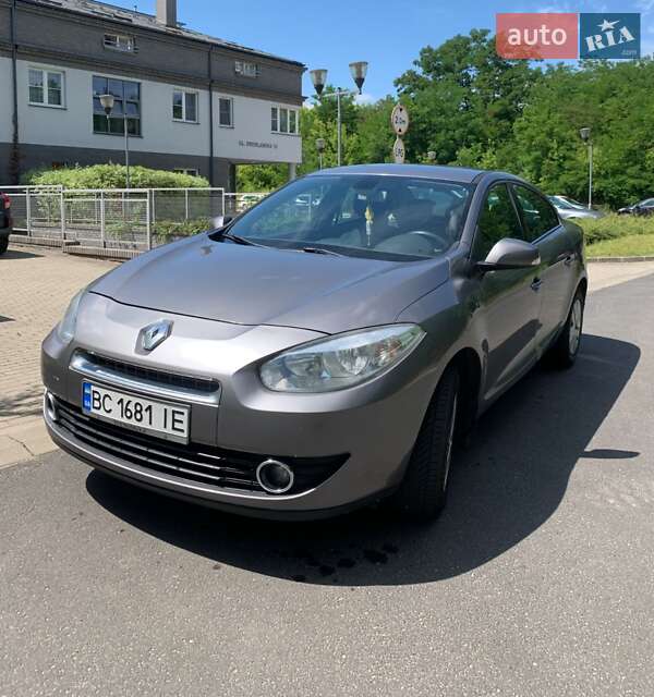Седан Renault Fluence 2010 в Кропивницком