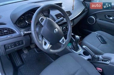 Седан Renault Fluence 2011 в Жовкве