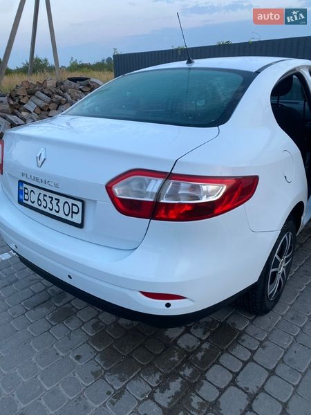Седан Renault Fluence 2011 в Жовкве