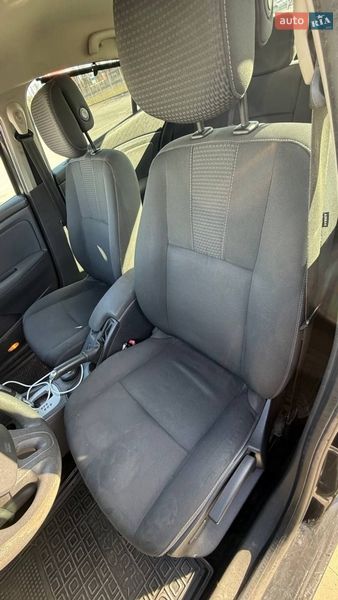 Седан Renault Fluence 2010 в Киеве