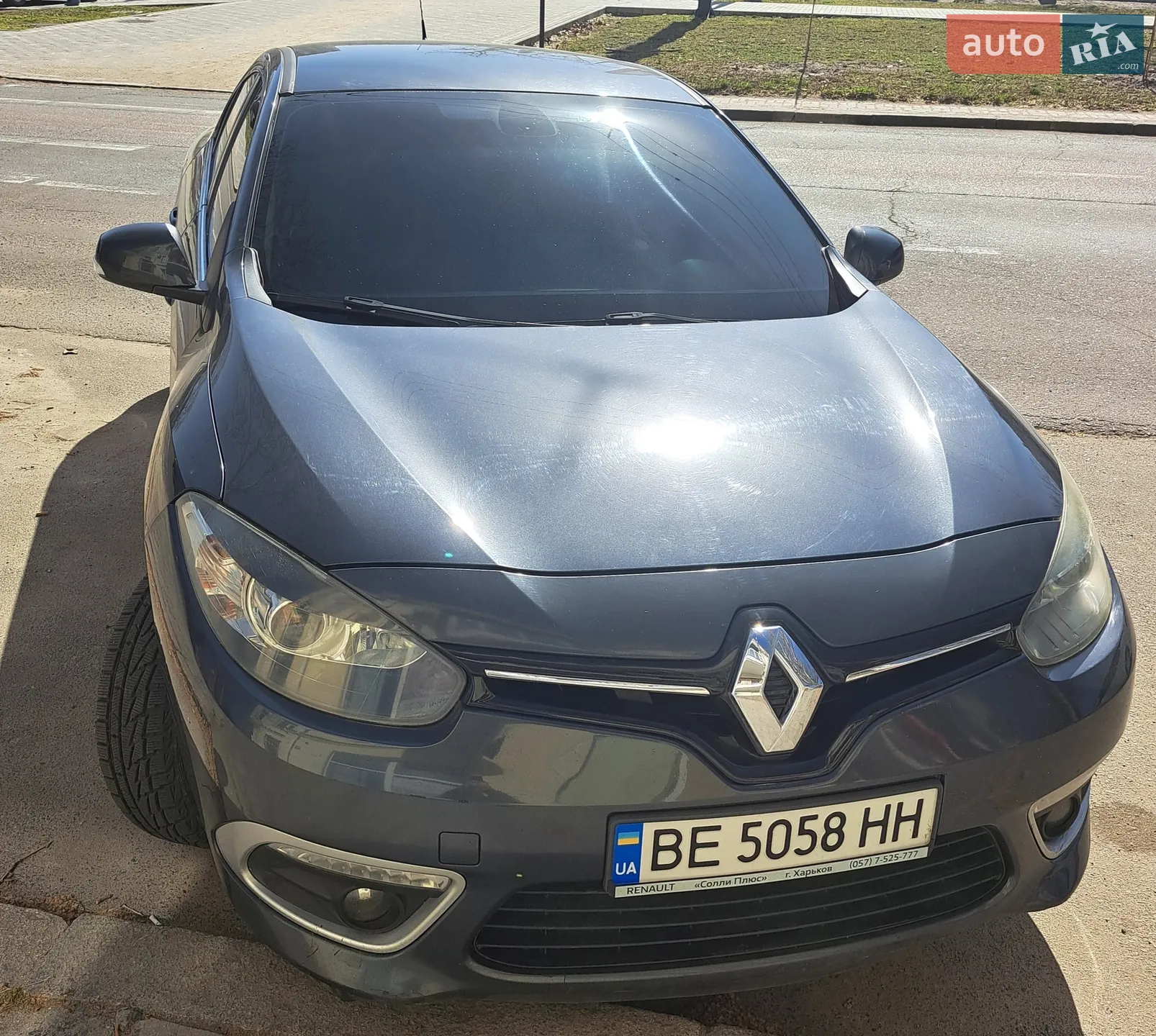 2010 Renault Fluence - мініатюра 2