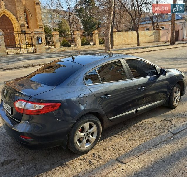 Седан Renault Fluence 2010 в Николаеве
