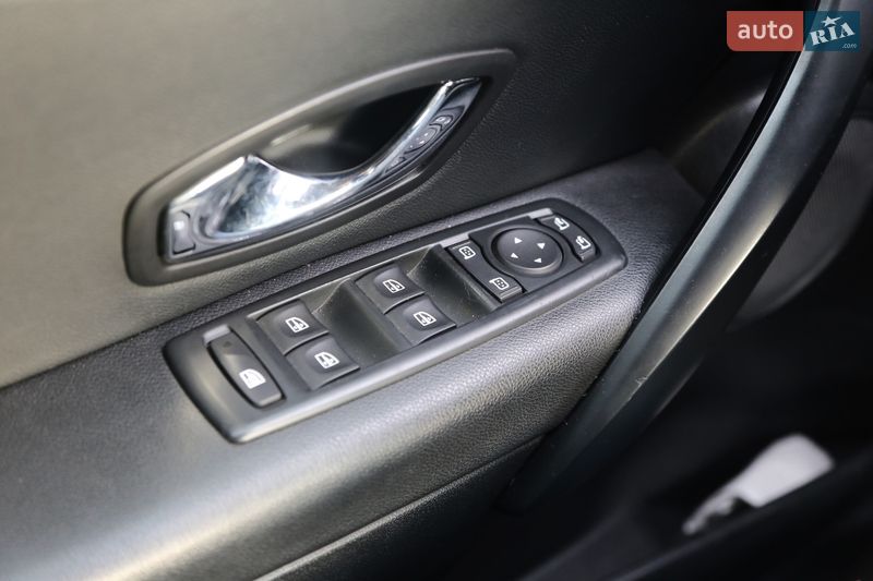 Седан Renault Fluence 2013 в Киеве