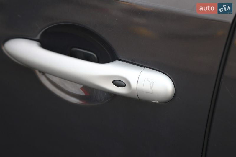 Седан Renault Fluence 2013 в Киеве