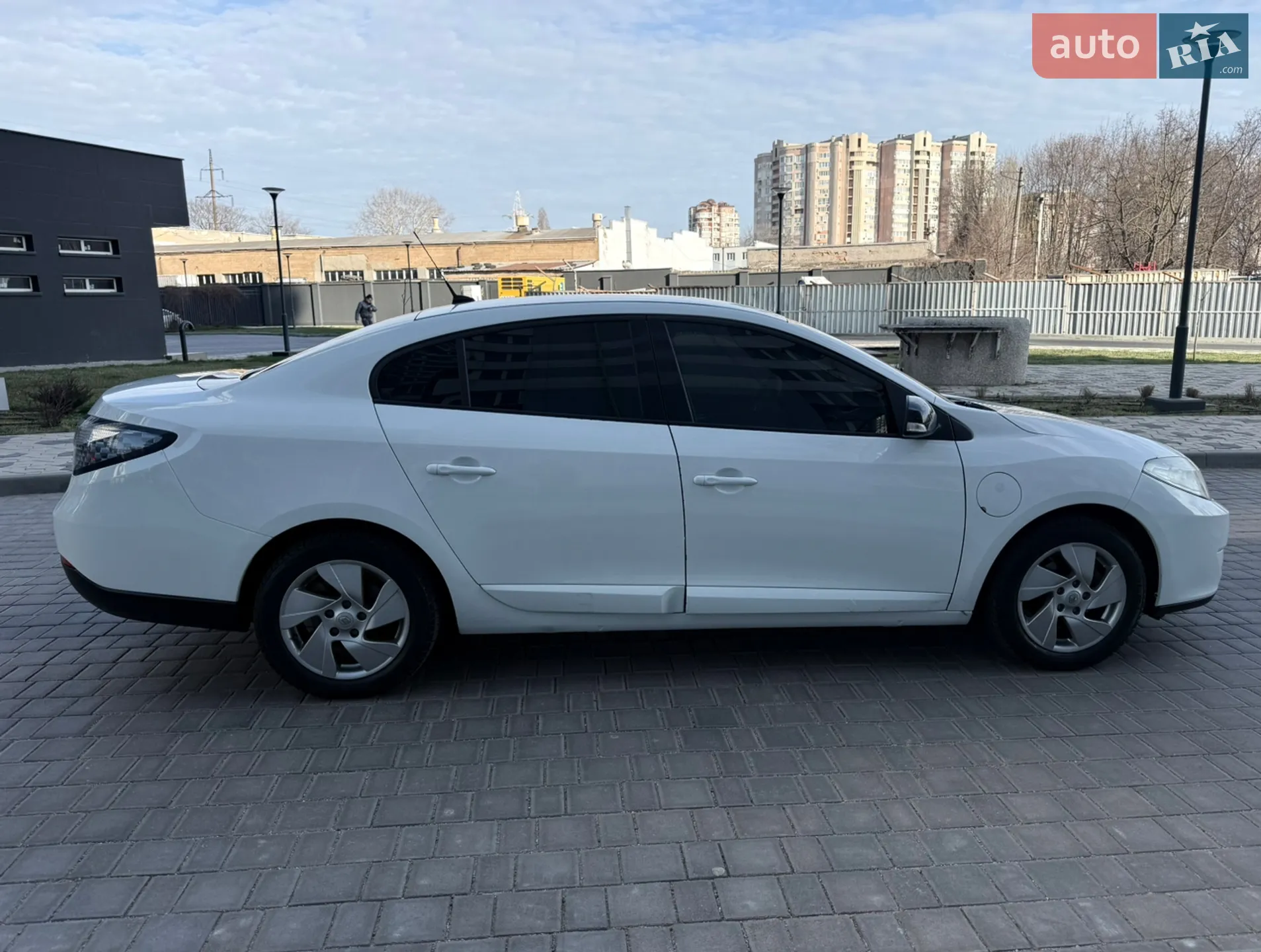 2011 Renault Fluence - мініатюра 6