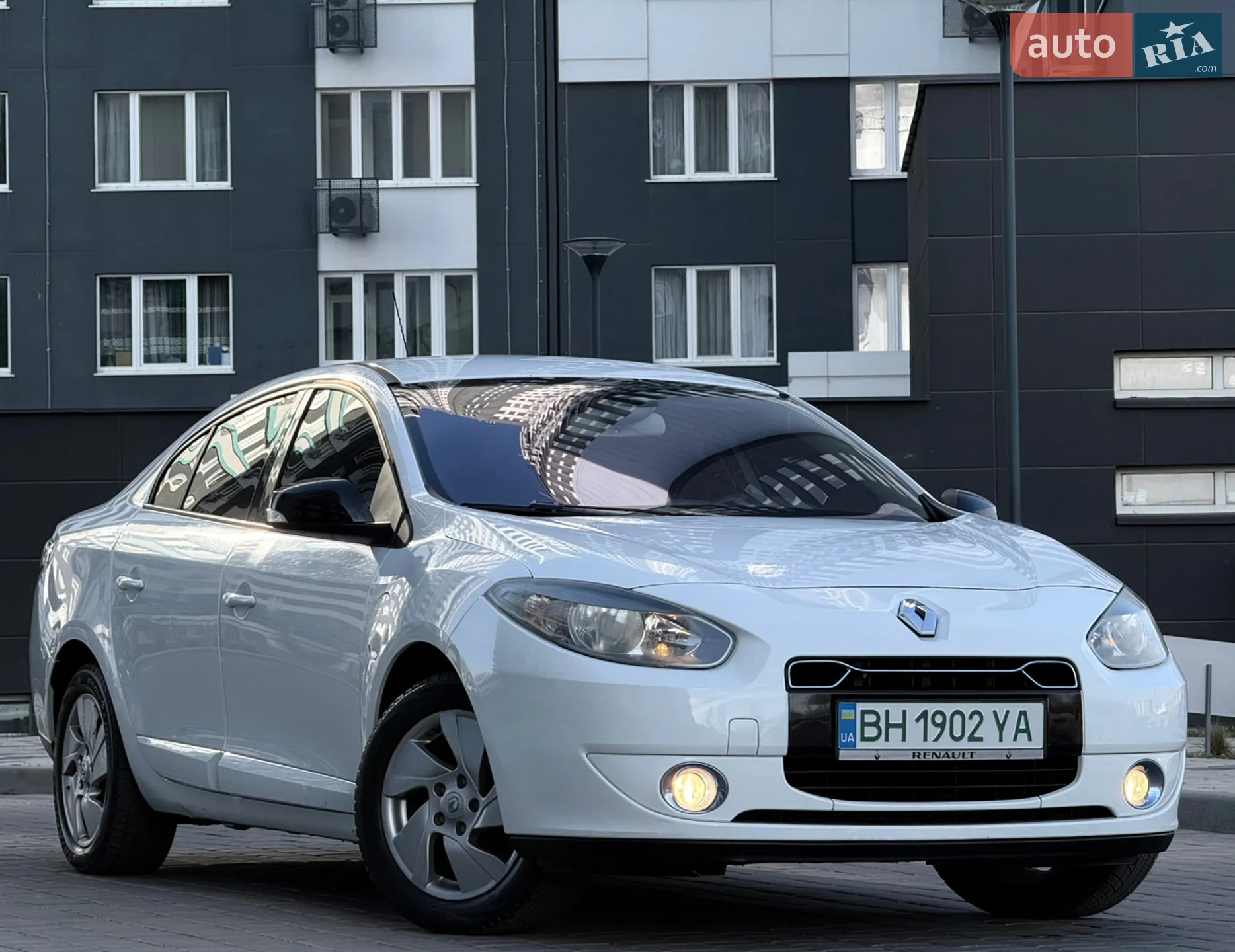 2011 Renault Fluence - мініатюра 23