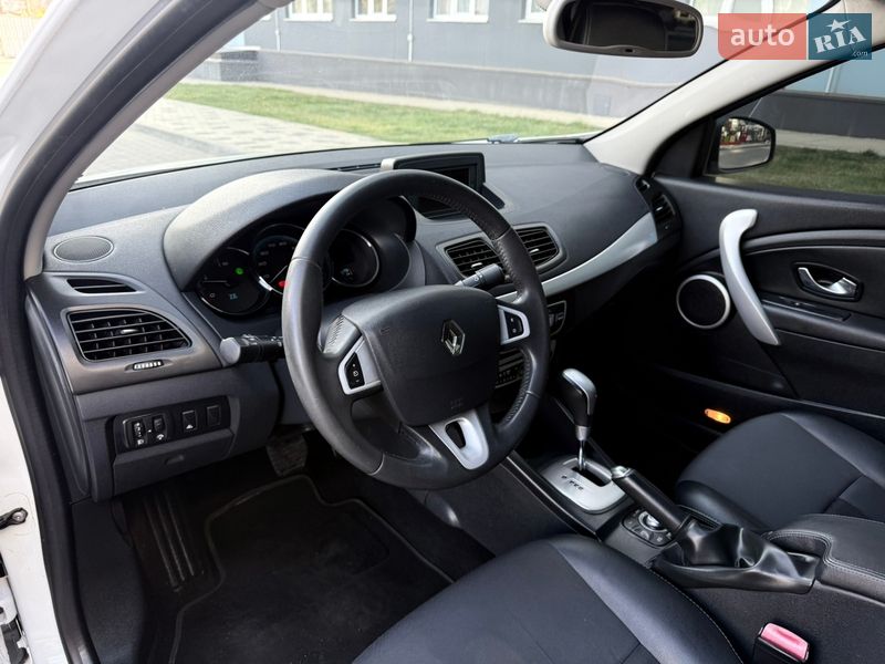 Седан Renault Fluence 2011 в Одессе