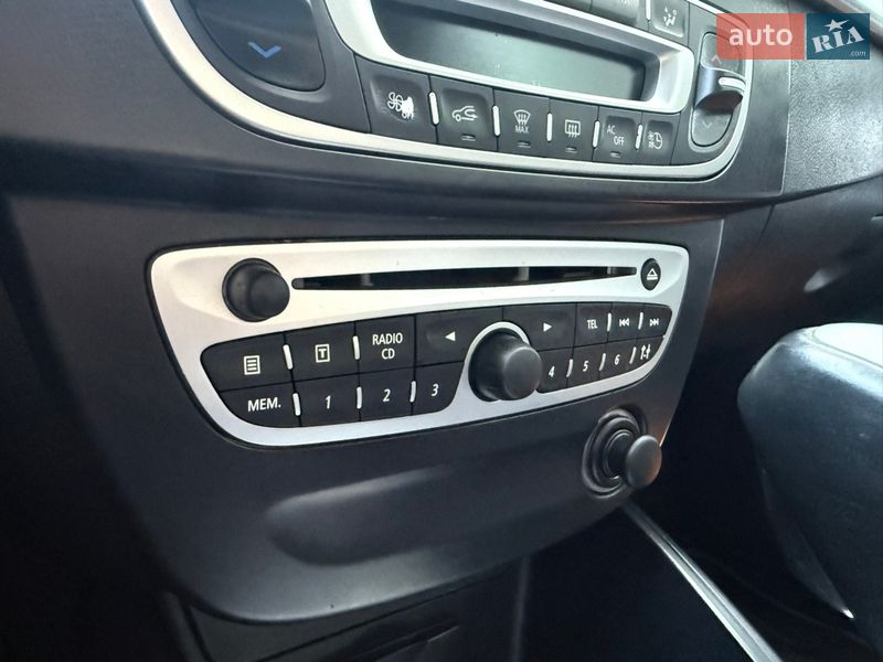 Седан Renault Fluence 2011 в Одессе
