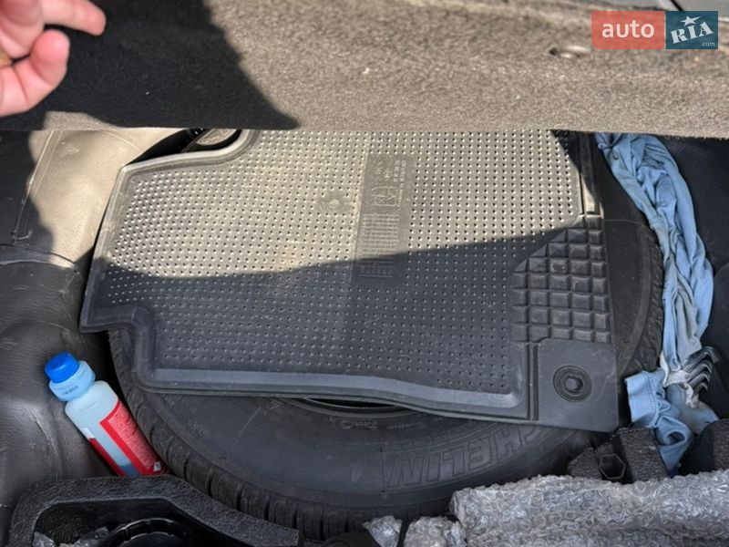 Седан Renault Fluence 2012 в Каневе фото 15 Седан Renault Fluence 2012 в Каневе