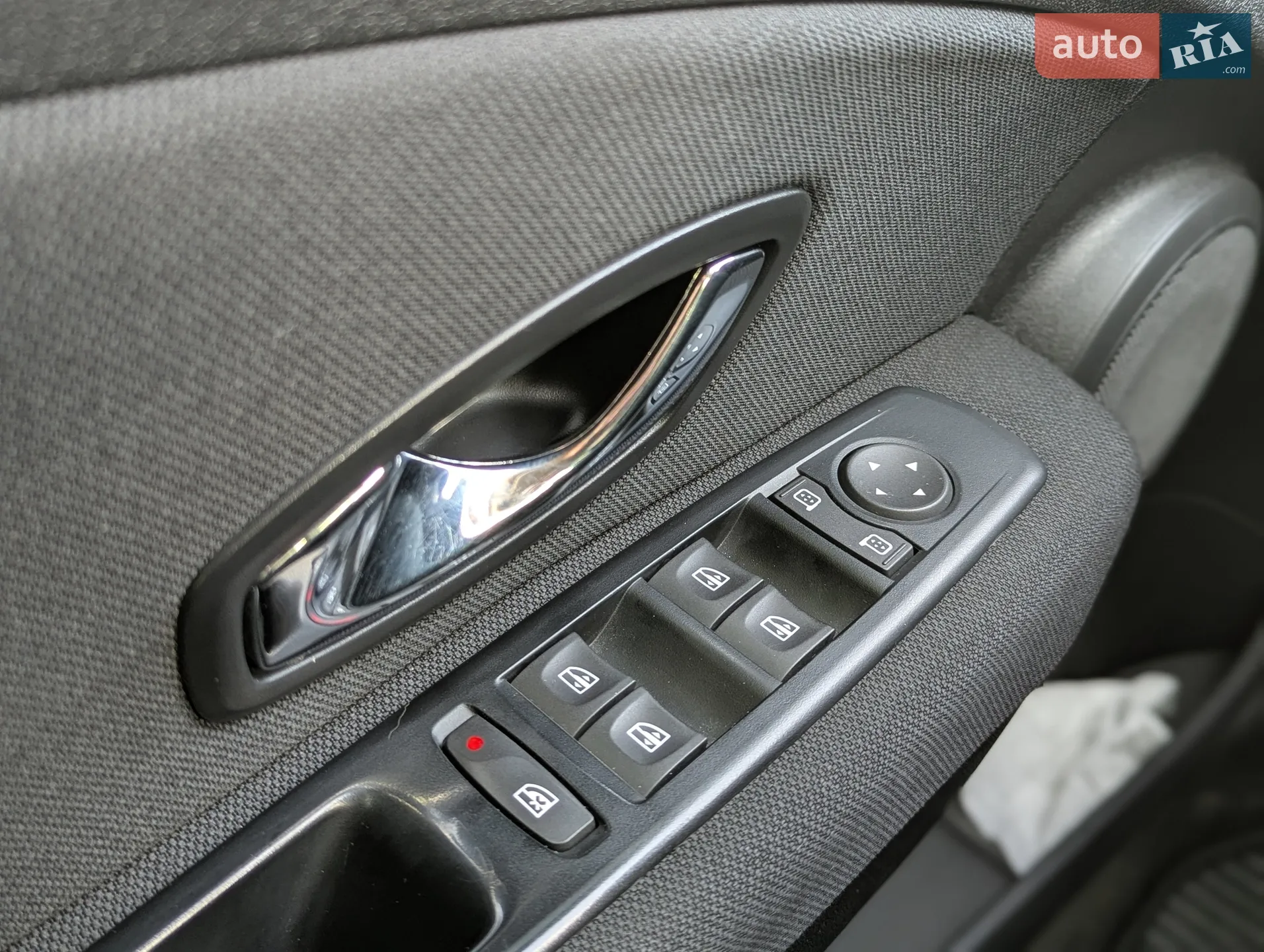2013 Renault Fluence - мініатюра 27