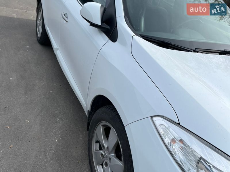 Седан Renault Fluence 2012 в Киеве